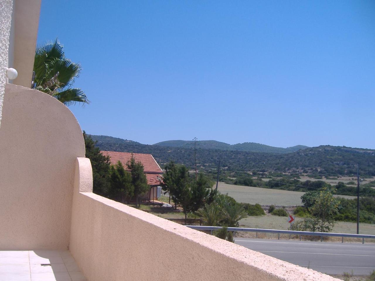 Theresa Hotel At Karpaz Peninsula Agia Trias Екстериор снимка